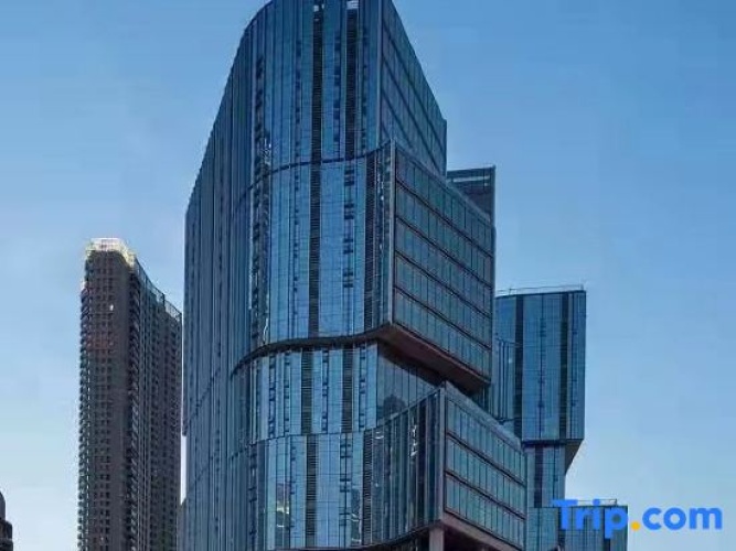 Gufengli High-Rise River View Suite Homestay (Wu Yi Square IFS)