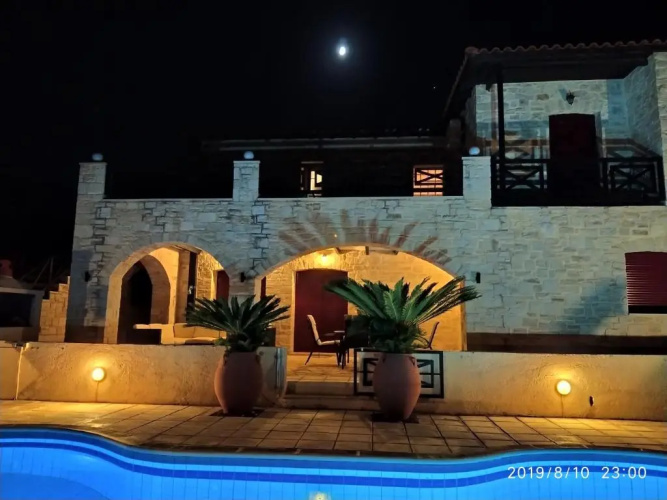 5 Bedroom Villa with private pool