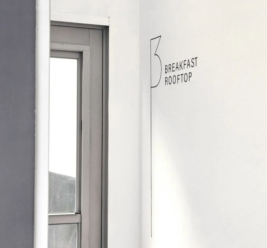 Pin Poshtel