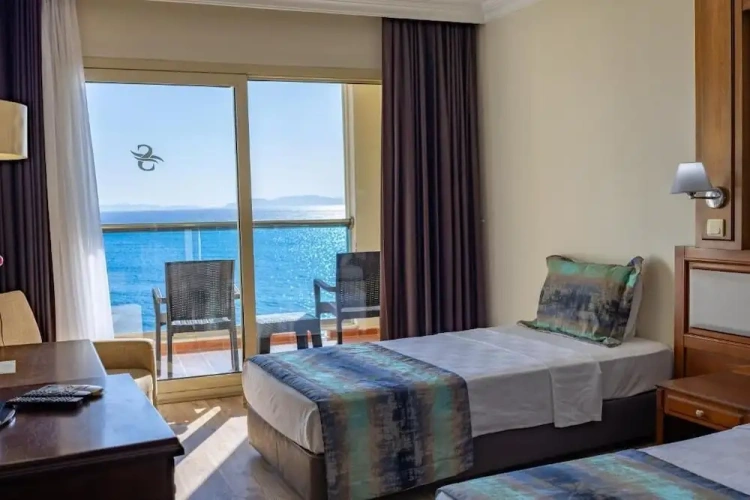 Standard Double room beachfront