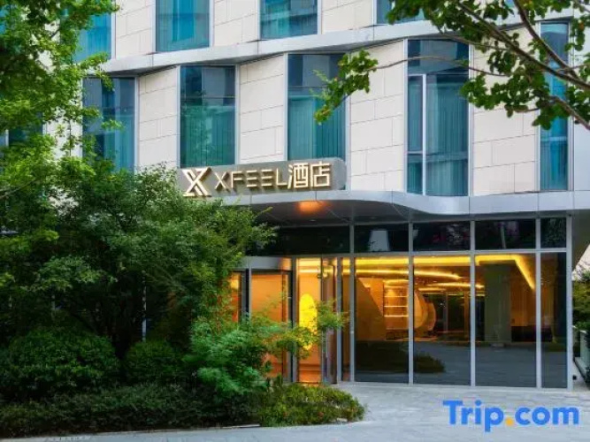 Xfeel Hotel