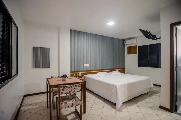 Alpes Hotel