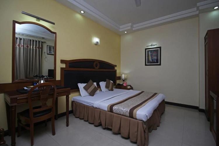 Surya Chalet by OYO Rooms