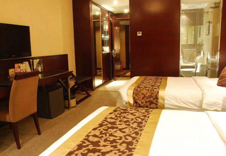 Century Mandarin Hotel