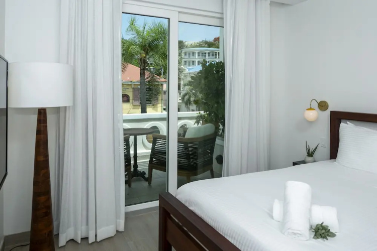 Wharfside Village Hotel