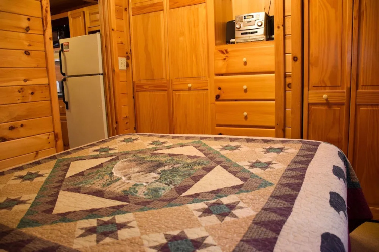 NORTHERN LITES - 1 Br Cabin