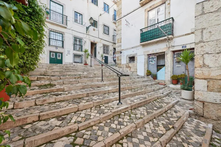Lisbon Boutique Alfama River 3
