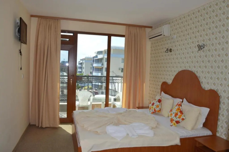 Hotel Deykin
