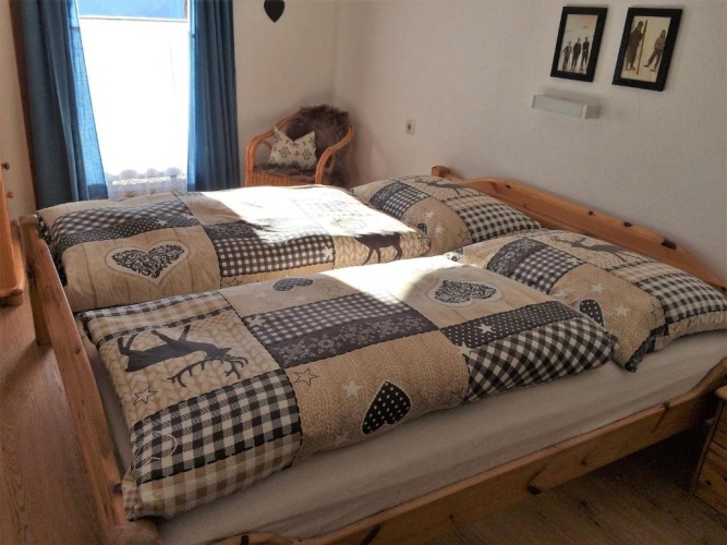 4 Bedrooms Apartment with balcony
