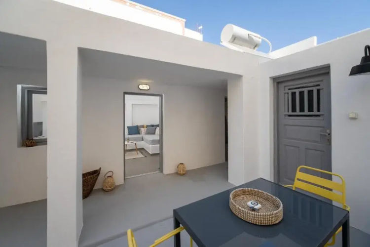 Villa Tholos with Private Jacuzzi