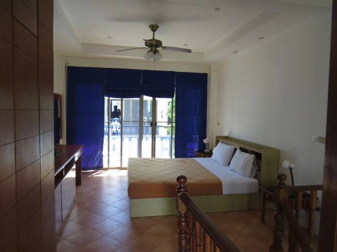 The Club Residence