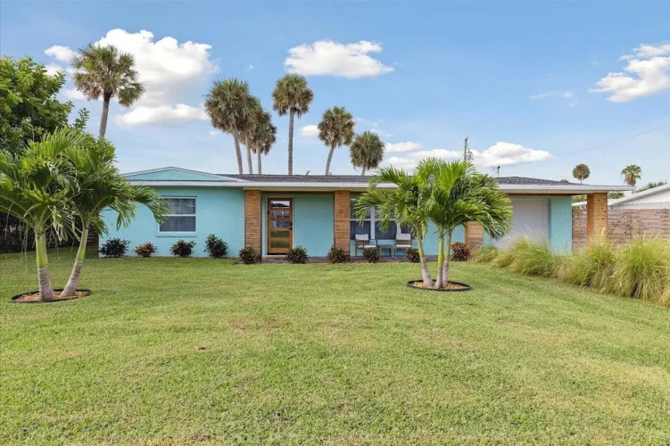 131 W Pasco Ln