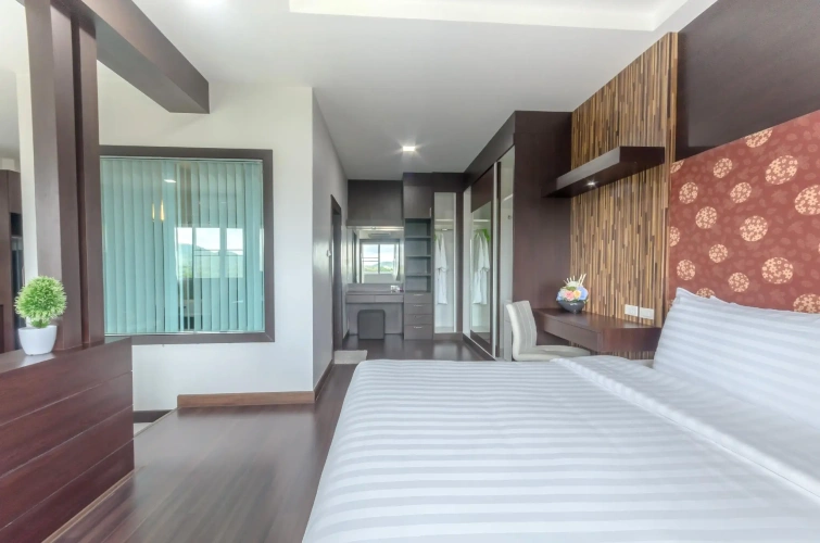Premier room