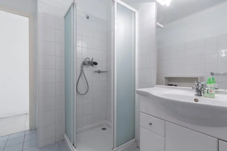 Spacious Studio Apartment Close to The Martinez - 2313