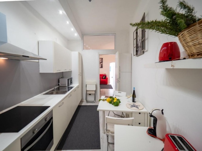 1 Bedroom Apartment