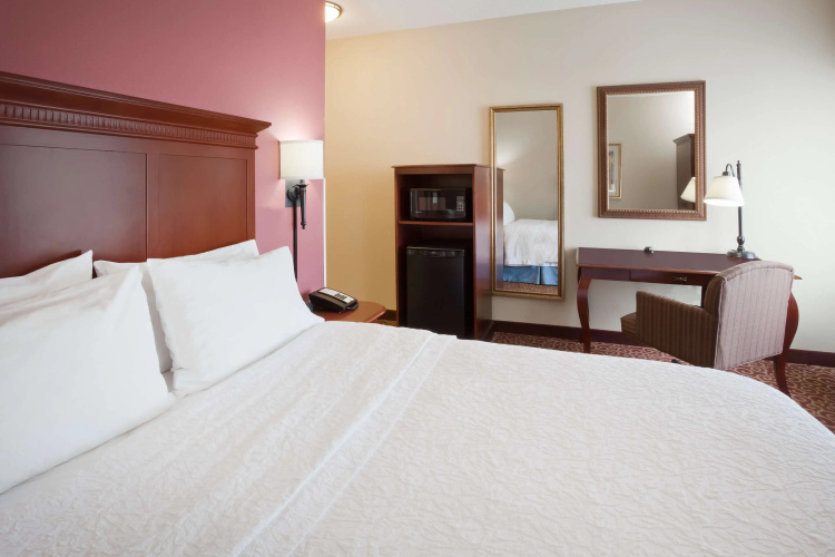 Hampton Inn Fairmont