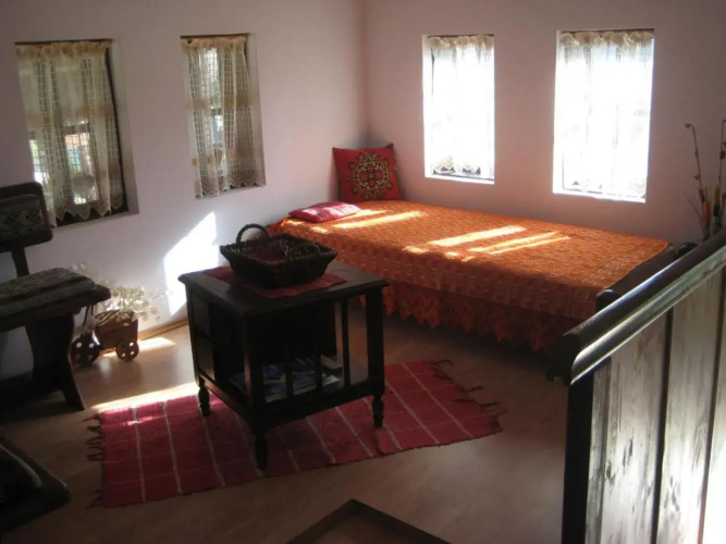 Beeva House