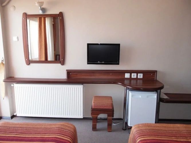 2 Bedrooms Standard Family room