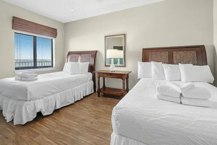 The Palms West 813