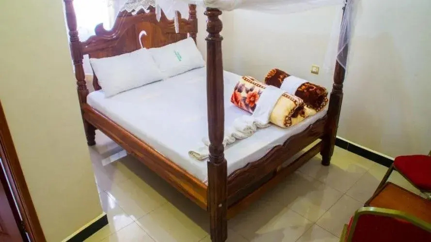 Emirate Hotel