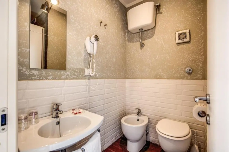Classic Quadruple room
