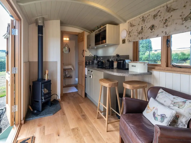Padarn's Hut