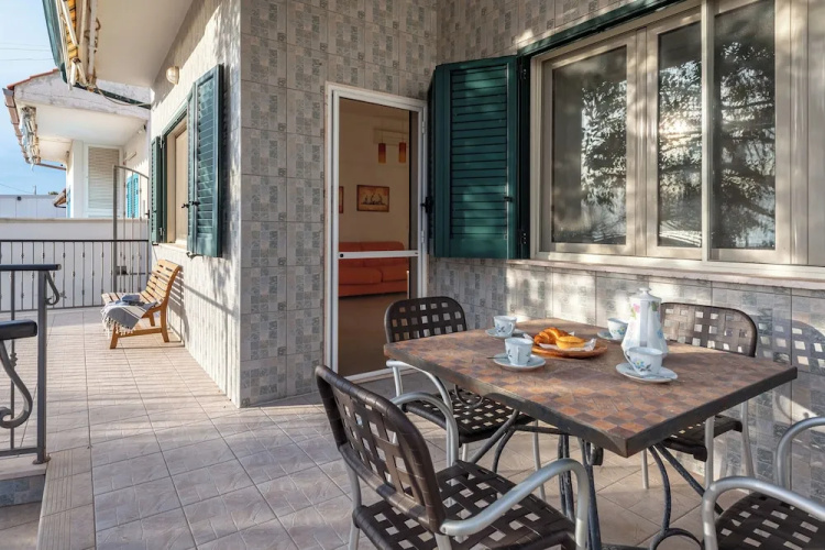 Kallisti Beach House - sea Front