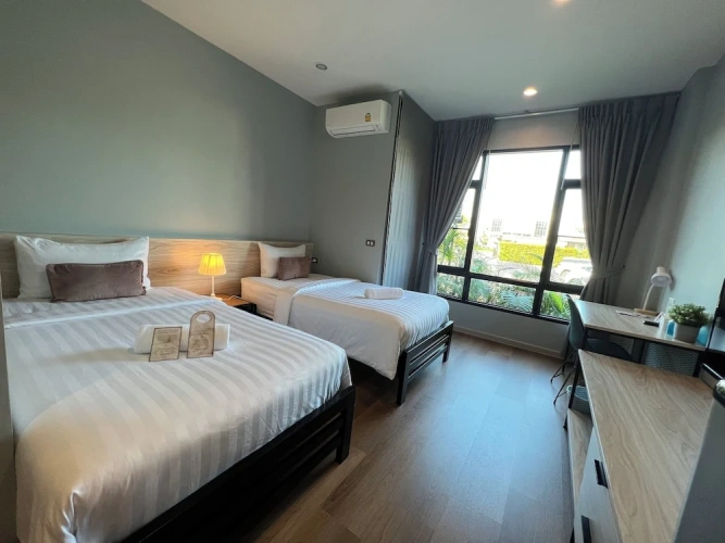 Deluxe Twin room