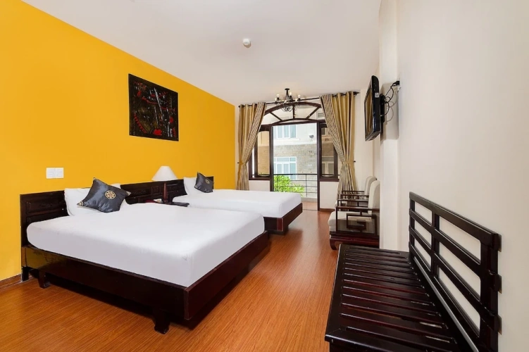 Deluxe Twin room with balcony