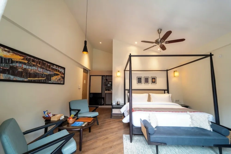 Premium room with balcony and with mountain view
