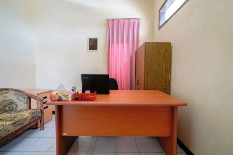 OYO 94150 Gateway Apartment Pasteur By Eldian