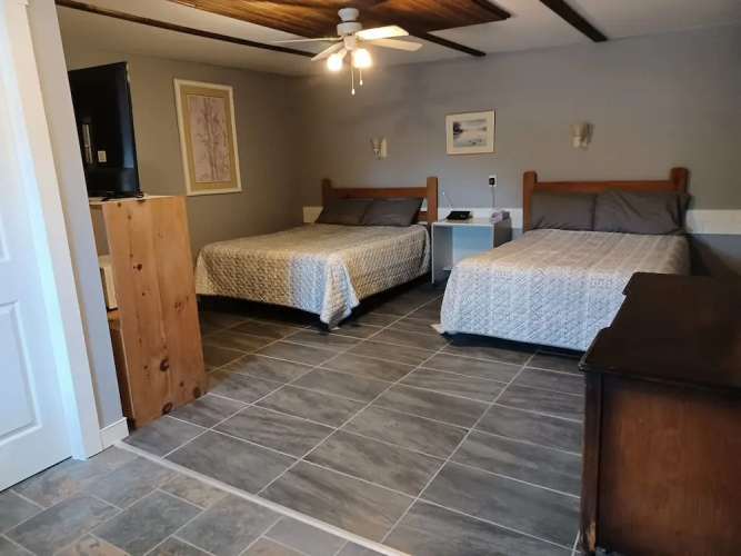 Mile Inn Motel