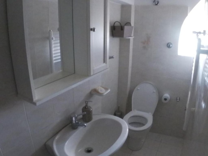3 Bedrooms Apartment