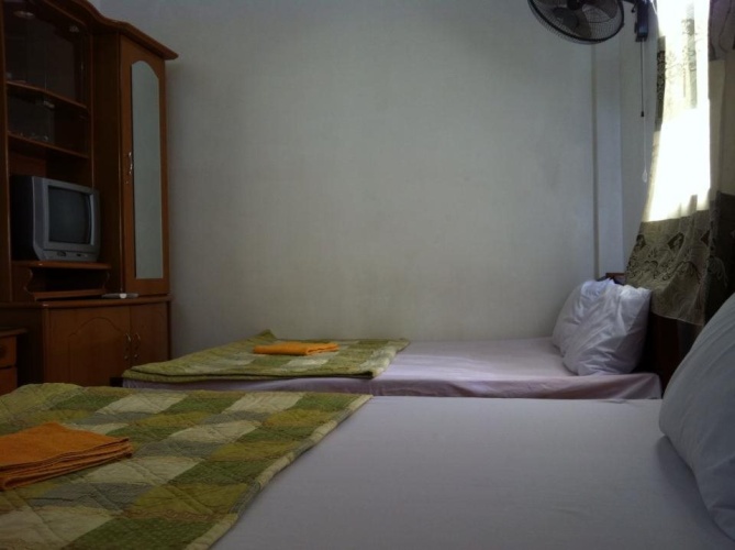 Catba Hostel