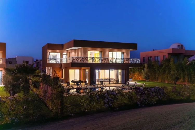 Standard Villa