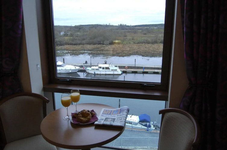 Leitrim Marina Hotel