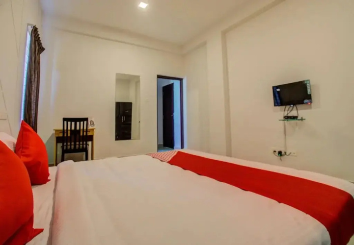 Oyo Flagship 24427 Jayam Nagar