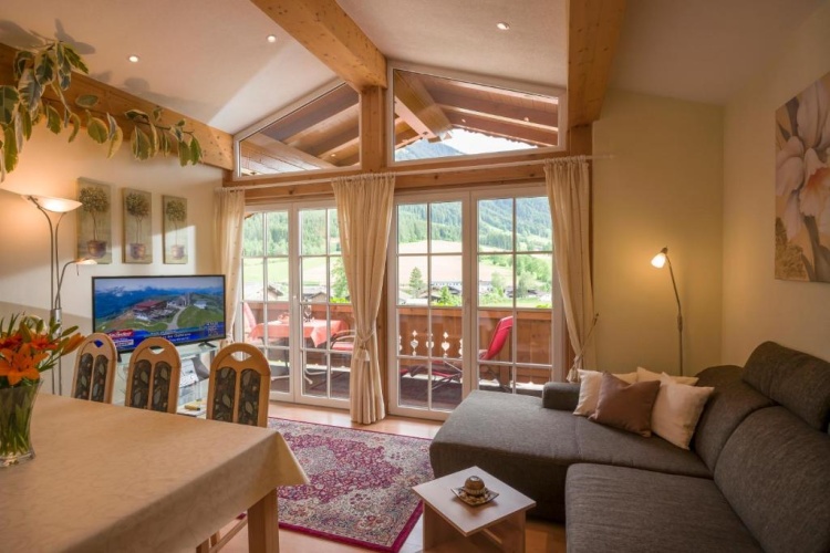 3 Bedrooms Apartment with balcony