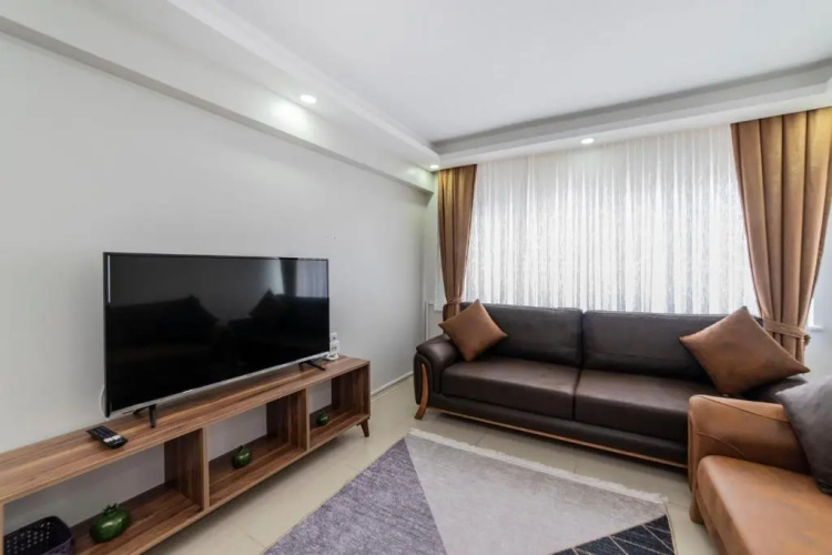 Altiparmak central 2 bdrm apartment