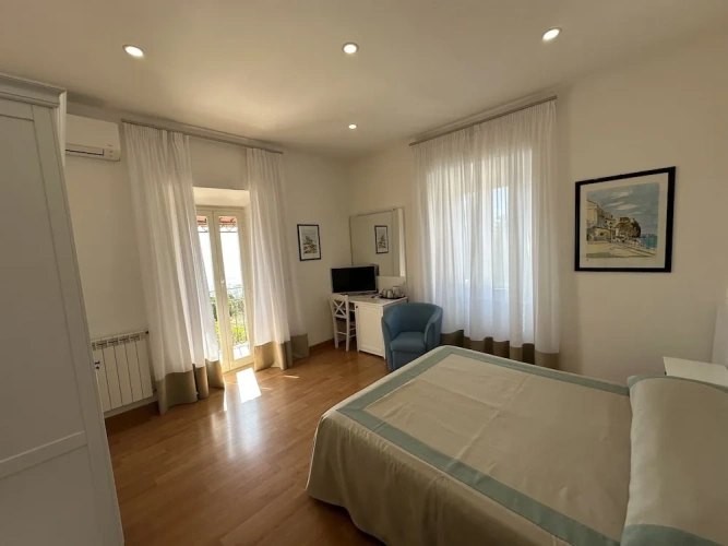 Standard room with balcony and with sea view