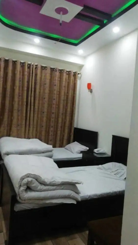 Abshar Hotel