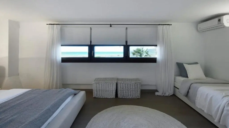 Villa beachfront