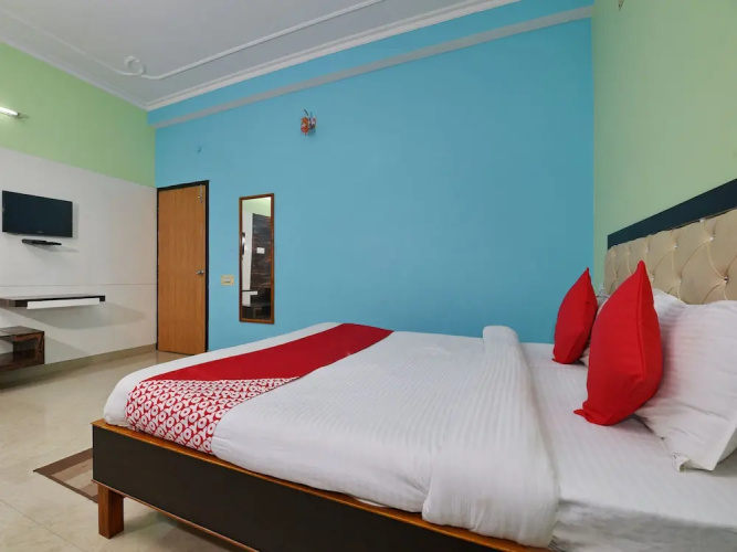 OYO 4409 Hotel Chaitanya Inn