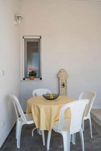 VIlla White