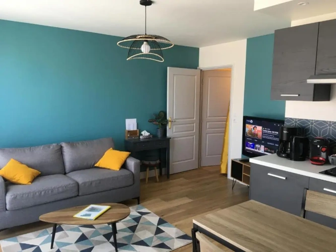 1 Bedroom Apartment
