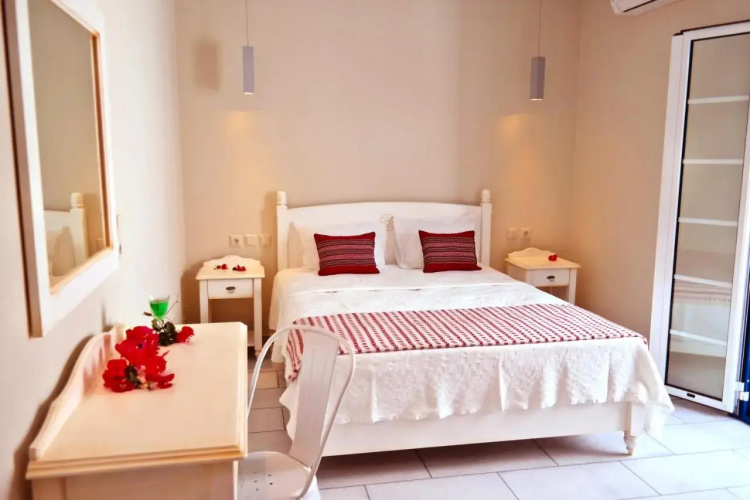 Spyros Studios