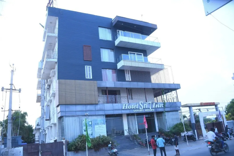 Hotel Sree7 Inn - Anantapur