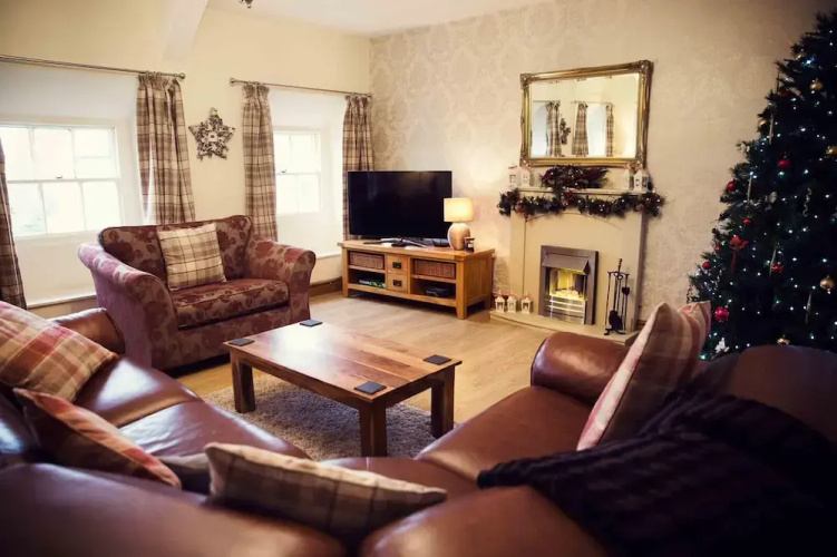 Apartment 25B