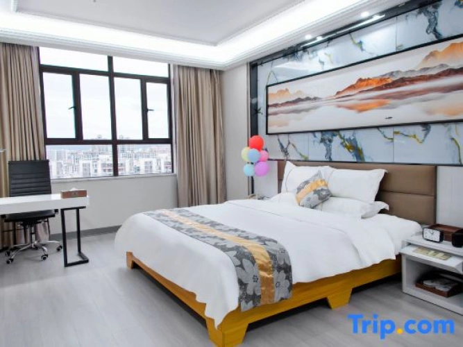 Premier Double Suite with city view