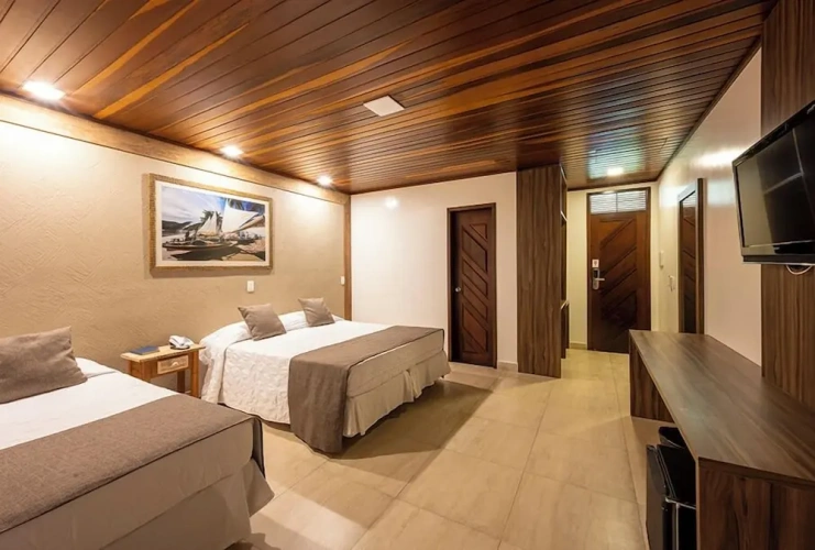 Deluxe Triple room with balcony and with partial sea view